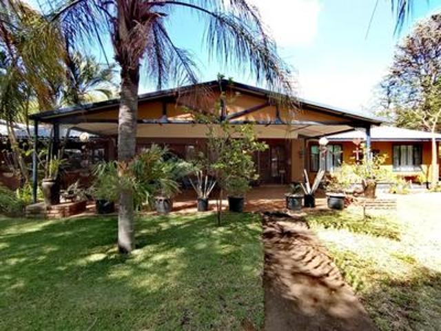 immaculate asbestos family home on t.