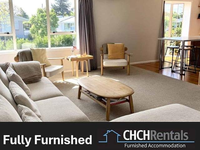 Immaculate fully furnished modernised 2 bedroom townhouse in prime location!