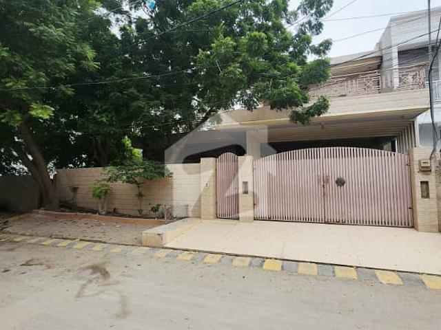 Immaculate Located House In Kazimabad, Model Colony, Karachi Near Airport, Malir Cantt And Jinnah Avenue