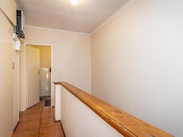 Immaculate spacious duplex with invert backup
