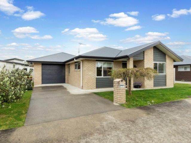 Immaculate, Two Bedroom Home