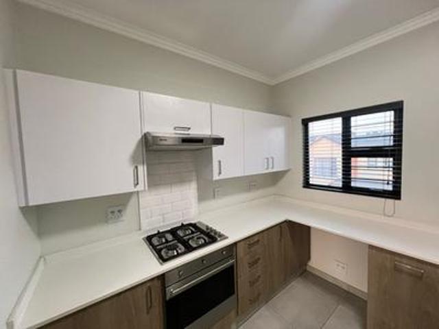 immaculate 2 bed 2 bath apartment on.