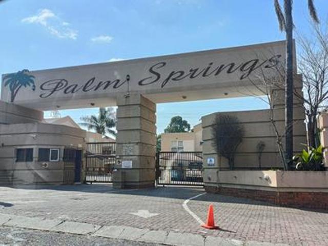 immaculate 2 bedroom unit on the mar.