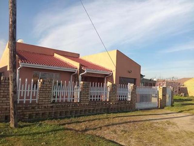 immaculate 3 bedroom family home in.