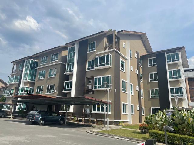 Immaculate 3 bedroom in secure and peaceful neighbourhood