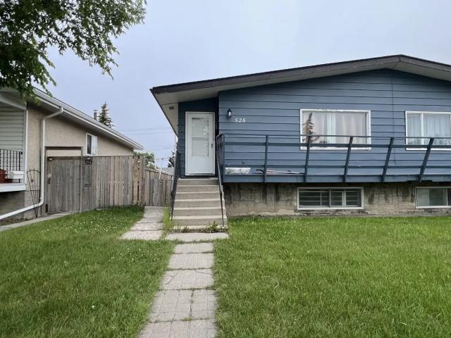 Immediate, 3 bedrooms, new windows, 1100 sqft,clean#3,2,20 bus route,78 Ave/Cent