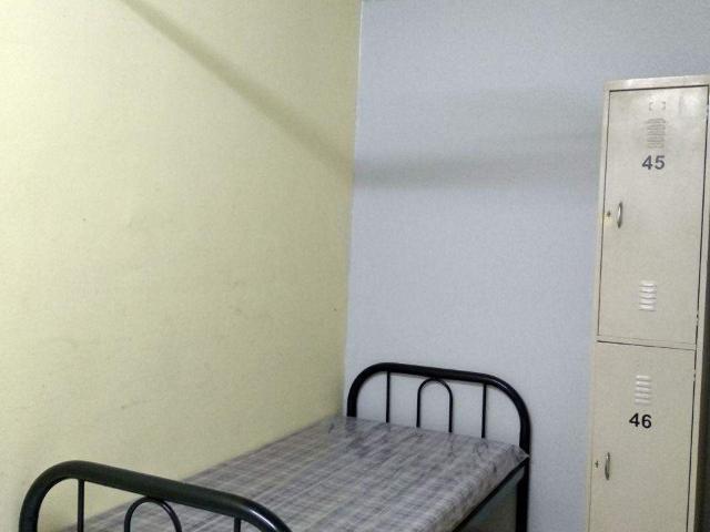 [Immediate Entry]: Middle Room Flora Damansara, Free wifi, water, eletric bill
