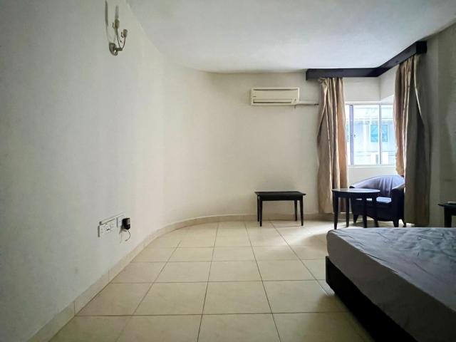 Immediately move inPrivate room with bathroom rent at Jalan Tenteram @ 6mins walk to CIQ/Customs
