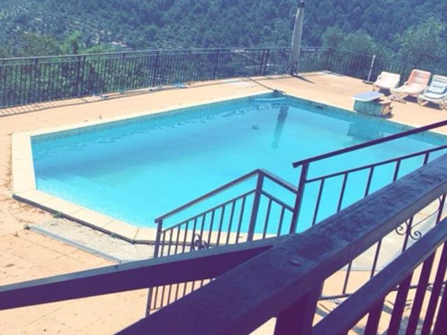 Immense maison en vente avec terrasse 4 chambres à Sospel