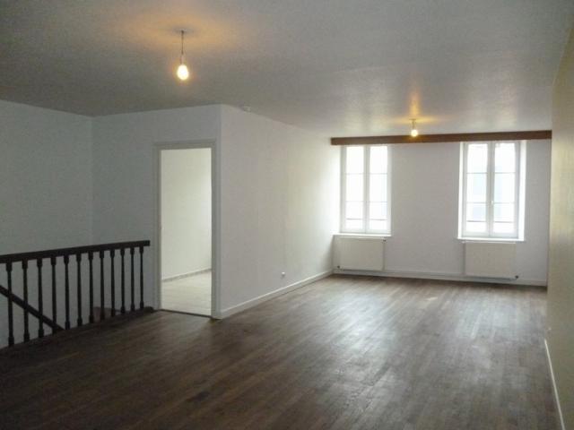 Immense appartement en location à Verdun Sur Le Doubs
