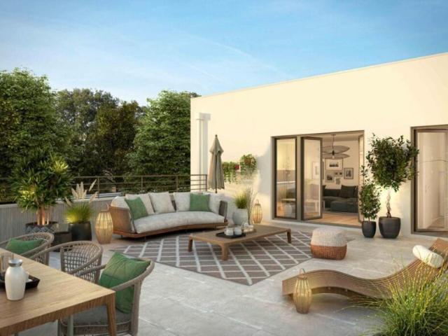 IMMENSE T4 au DERNIER ETAGE avec 73 m2 de TERRASSE ! au Coeur du Village ! 4 pièces, 110 m²
