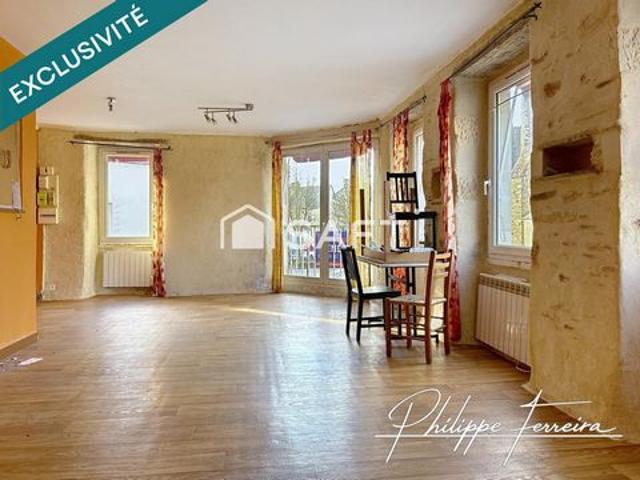 Immeuble, 4 Appartements + local loué 430€/mois