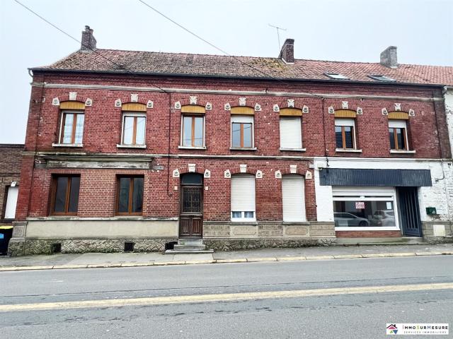 Immeuble 5 Appartements 304m² Anvin