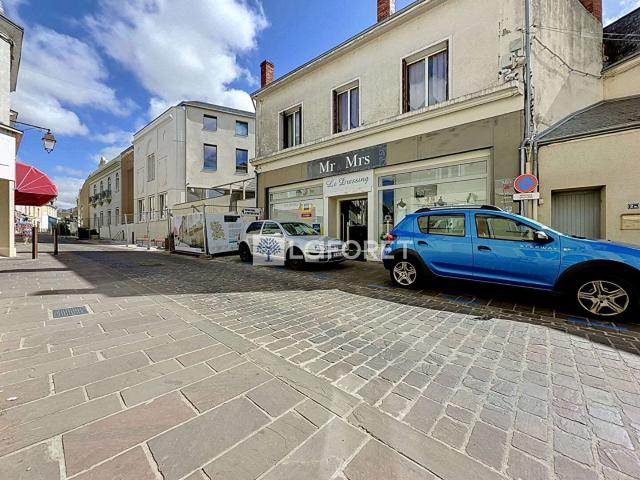 Immeuble 5 pièces Thouars 79