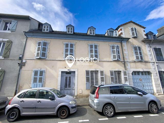 Immeuble, 6 apparts avec garages, Pau