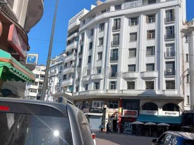 Immeuble 700 m2 à Belvédère à vendre