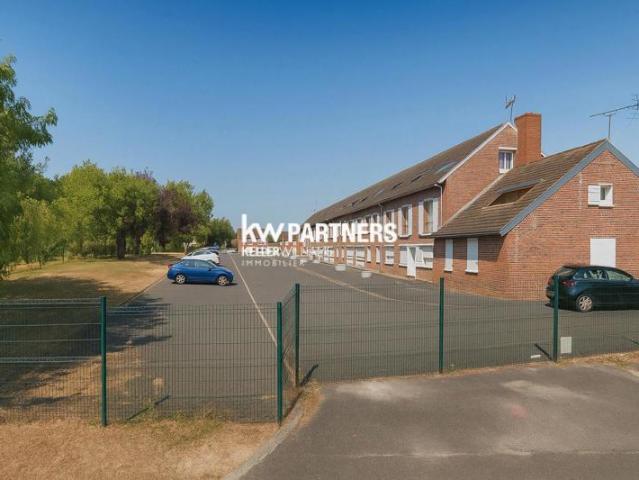 Immeuble 918 m² en vente à COMBS LA VILLE