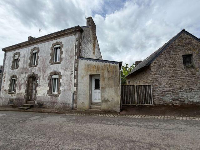 Immeuble 9 pièces Locunolé 29