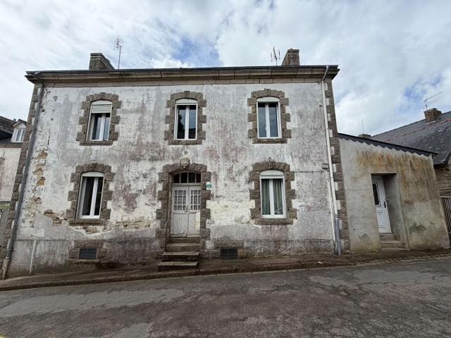 Immeuble 9 pièces Locunolé 29