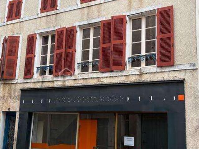 Immeuble 9 pièces Melle 79