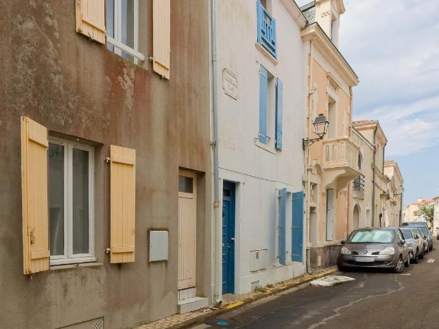 Immeuble 102 m² Les Sables d'Olone 85