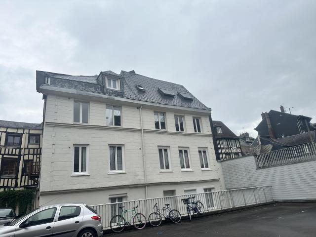 Immeuble 10 pièces