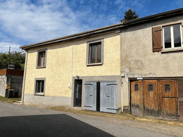 IMMEUBLE 12 PIECES 250 M2 SAINT PRIEST LA ROCHE