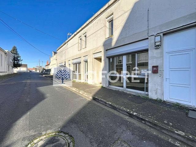 Immeuble 15 pièces Thouars 79