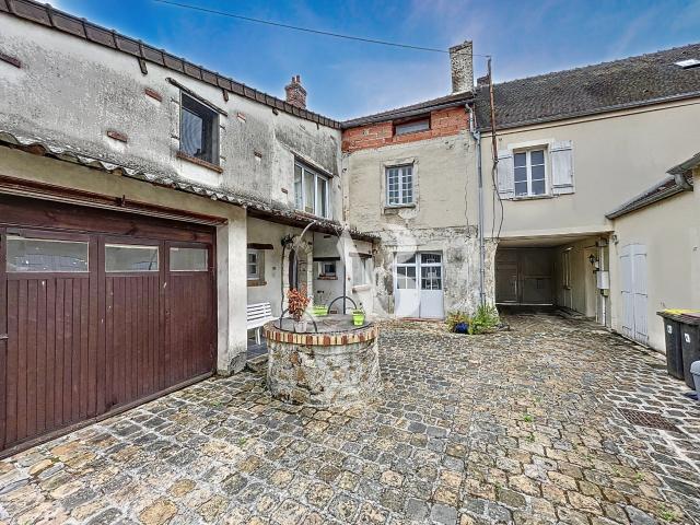 Immeuble 240m2 au centre de Nangis