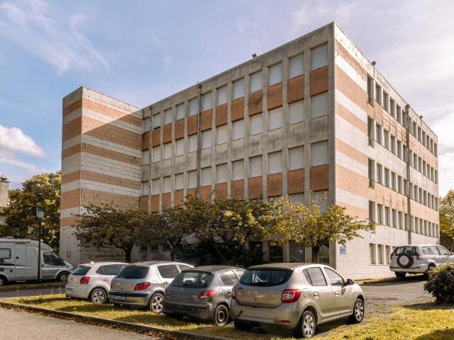 Immeuble 3 900 m² Pamiers 09