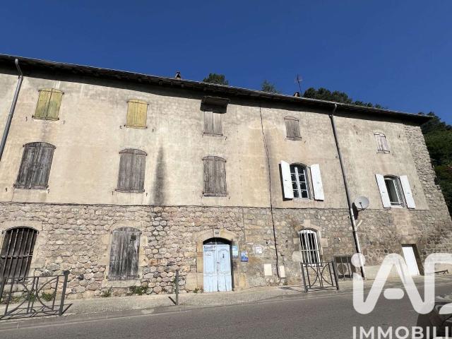 Immeuble Vals les Bains 07
