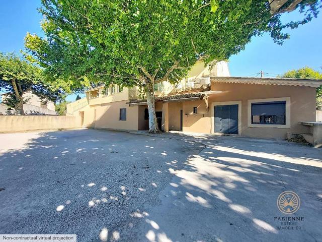 Immeuble à fort potentiel, 188 m² avec jardin de 393m²