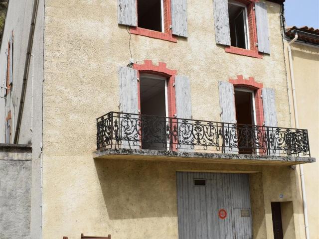 Immeuble à rénover 0m² Axat