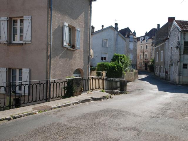 Immeuble à rénover Vieux Souillac, proche commerces 120m² Souillac