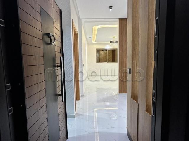 Immeuble à Vendre – 8 Appartements, Garage Sous sol, Proche de la Mer et du Centre ville, Titres Fonciers Disponibles
