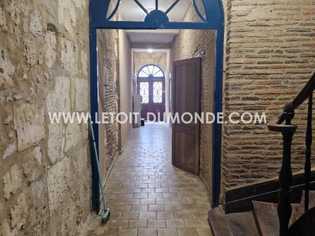 Immeuble à vendre à Mussidan. 210m² Mussidan
