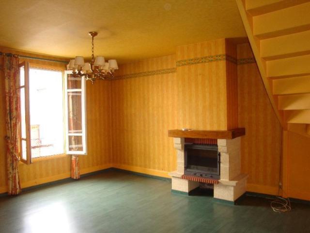 Immeuble à vendre à Mauriac 15200
