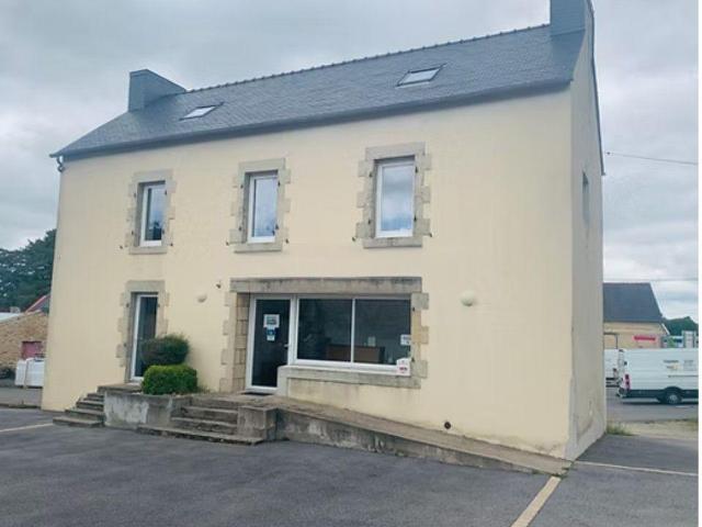 Immeuble à vendre à Mellac 29300