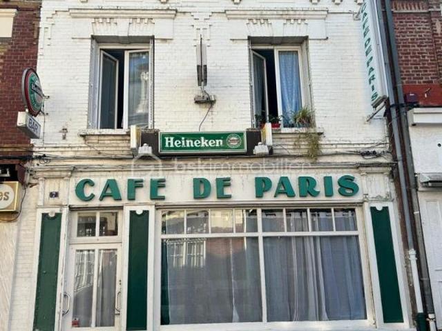 Immeuble à Vendre à Montdidier 80500 Ancien Café Renommé en Plein Centre Ville