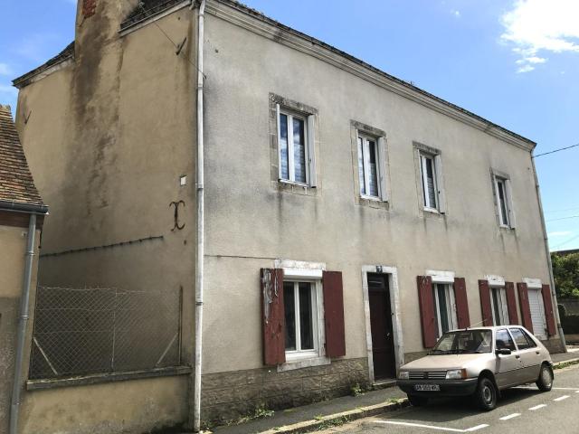 Immeuble à vendre à Bonnétable 72110