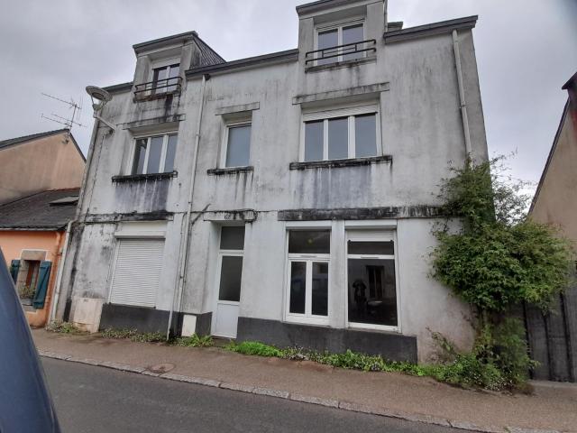 Immeuble à vendre à Guiscriff 56560