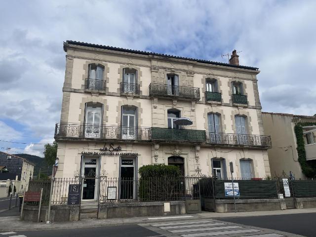 Immeuble à vendre à Hérépian 34600