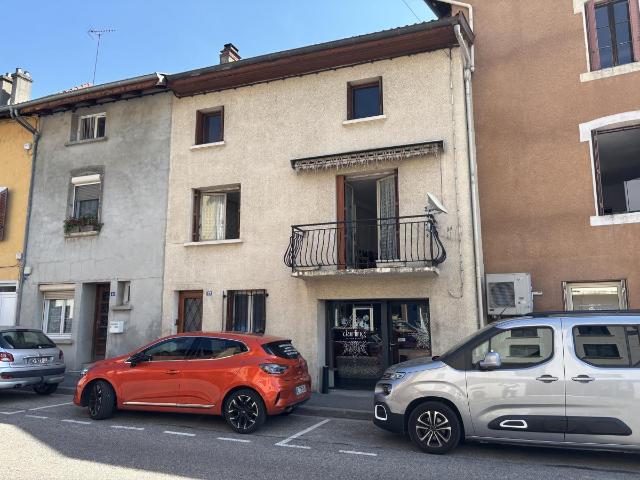 Immeuble à vendre à Lagnieu 01150