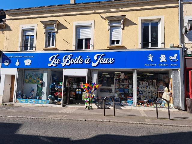 Immeuble à vendre à Le Mans 72000
