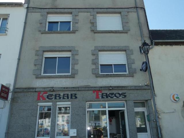 Immeuble à vendre à Pleyben 29190