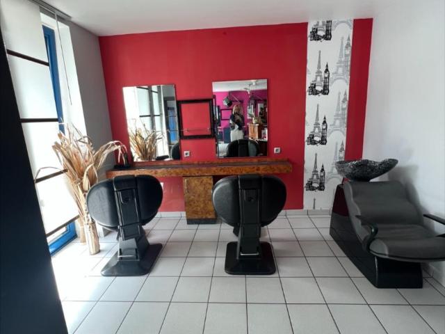 Immeuble à vendre à Pont de Buis lès Quimerch 29590