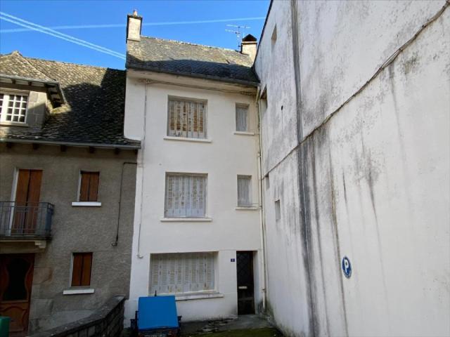 Immeuble à vendre à Saint Cernin 15310