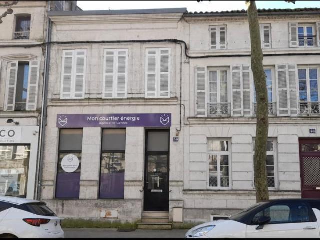Immeuble à vendre à Saintes 17100