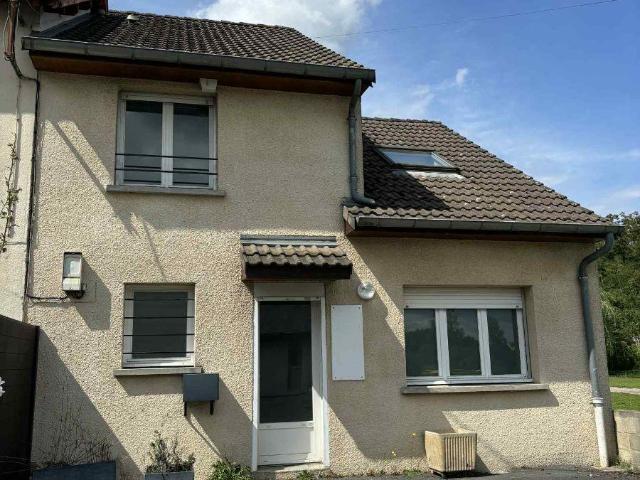 Immeuble à vendre à Warcq 08000