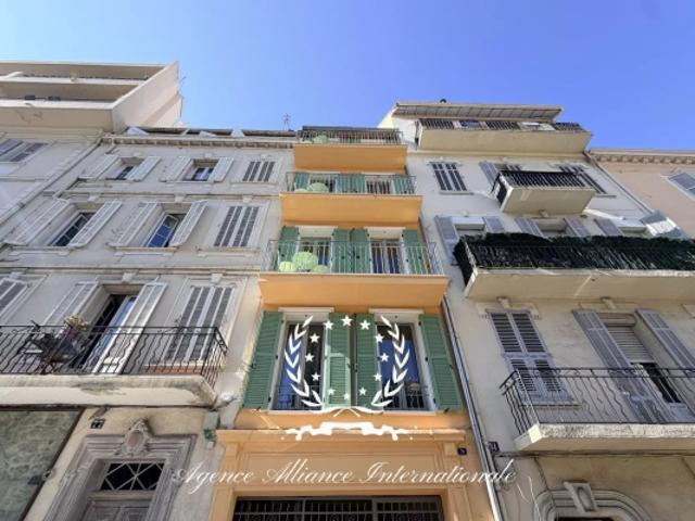 Immeuble à 100m des plages sqaure mistral